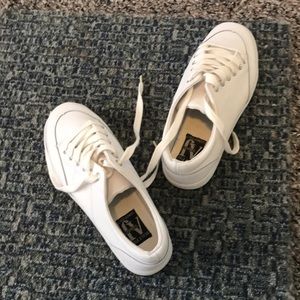 Womens white sneakers, size 7.5 Medium Width